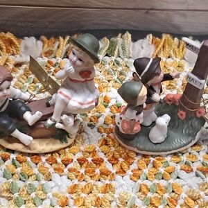 Vintage Charming Porcelain Figurines Set